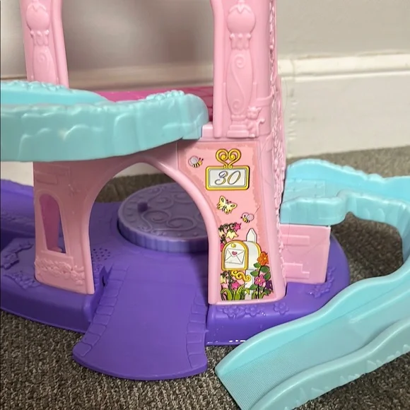 Fisher Price Little People Klip Klip Castle with 3 Princesses - Picture 4 of 7